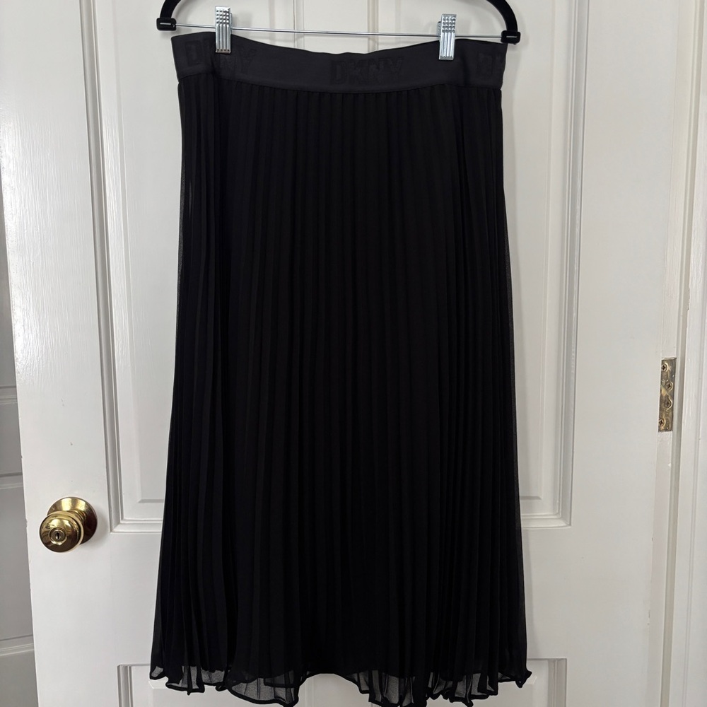 DKNY black sheer pleated skirt - Picture 2 of 10
